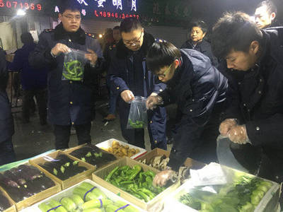 黑龍江省食藥監(jiān)開(kāi)展食用農(nóng)產(chǎn)品批發(fā)市場(chǎng)清源行動(dòng)